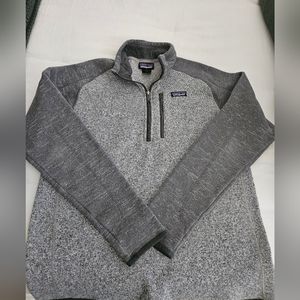 Patagonia better sweater quarter zip. Men's size LARGE